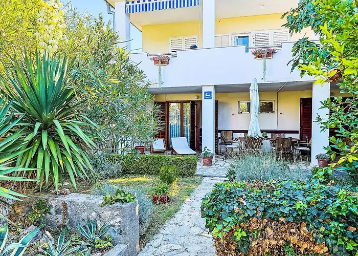 Апартаменты Gottwald By Interhome Стариград-Пакленица