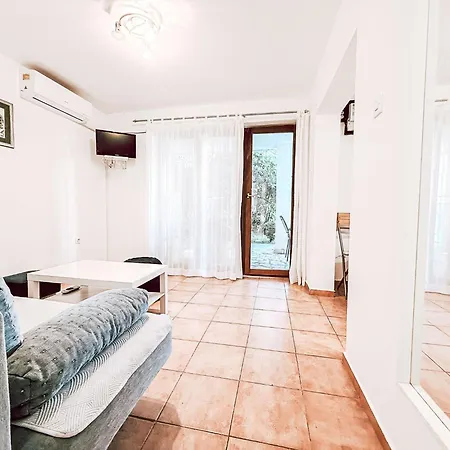 Gottwald By Interhome Apartament Starigrad Paklenica