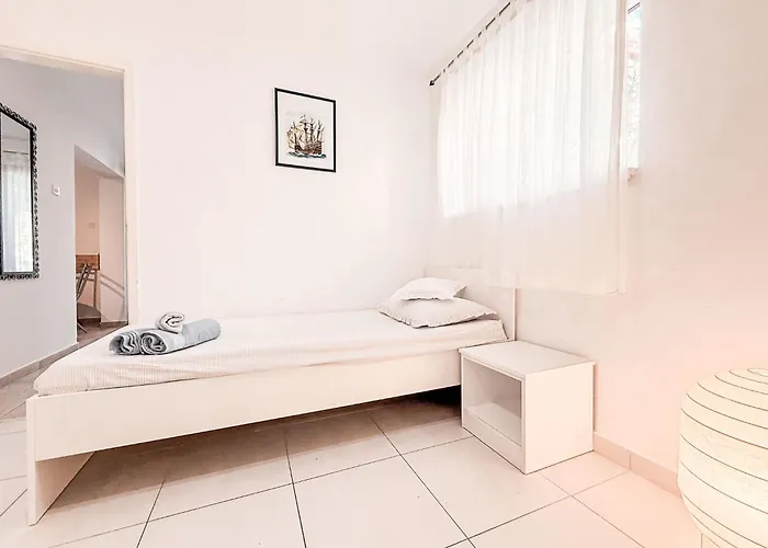 Gottwald By Interhome Lägenhet Starigrad Paklenica